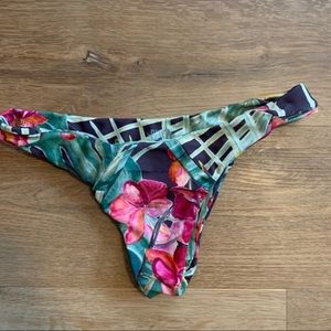 BENOA SWIM- Kaena Bottom plantation